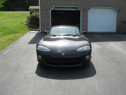 1994 Dodge Viper RT/10 Convertible 2-Door 8.0L, image 2
