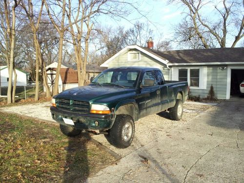 2000 dodge dakota base extended cab pickup 2-door 3.9l