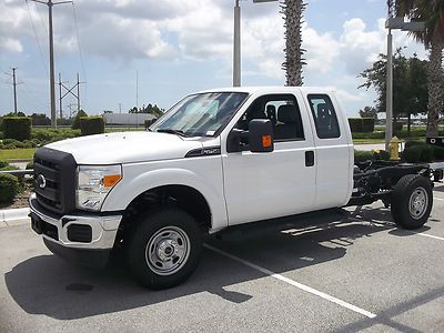 2012 super duty f-250 4x4 4wd super cab 6.2l v8 6-sp at  xl 158" wb styleside