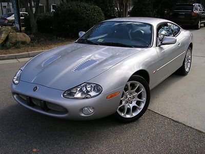 Rare 2001 jaguar xkr coupe!!