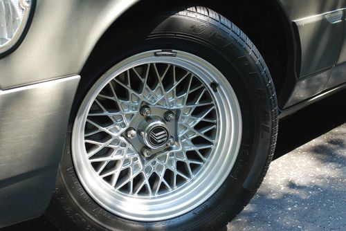 LS 4.6L V8 HANDLING/ULTIMATE PACKAGE Leather **VERY Clean Runs/Looks EXCELLENT**, image 6