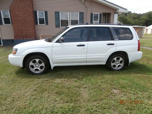 2004 subaru forester xs wagon 4-door 2.5l