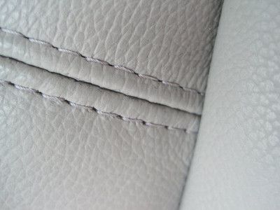 Hybrid Hybrid-electric SUV 6.0L NAV CD AM/FM Stereo w/Navigation/CD/MP3 Spoiler, image 32