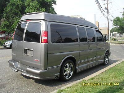 GMC Savana Turtle Top Conversion Van by Explorer Van Co. w/ No Reserve, image 8