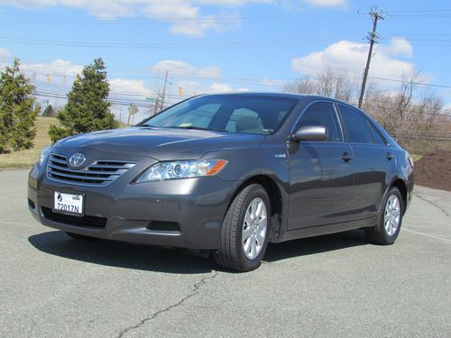 Camry hybrid, 47000 miles, one owner, moonroof, bluetooth, alloy wheels