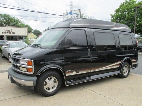 Free shipping warranty low miles clean carfax  serviced clean conversion bed d