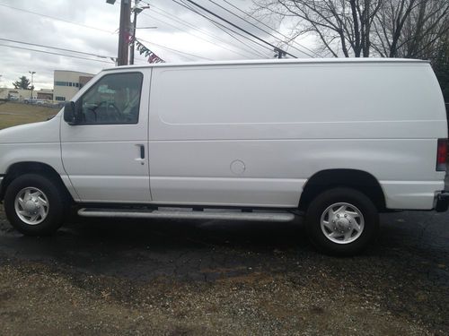 2012 ford e-250  cargo van 3-door 4.6l