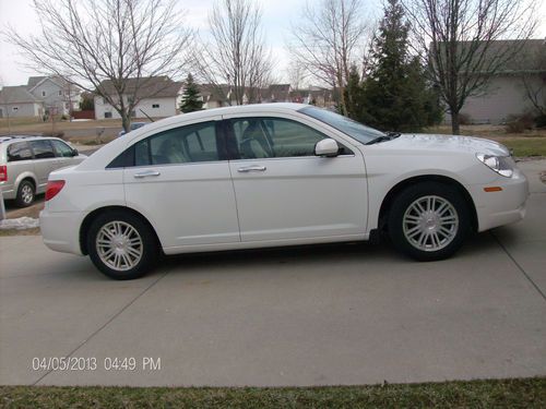 2008 chrysler sebring limited sedan 4-door 2.4l