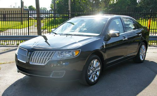 2010 lincoln mkz 3.5l..navi.xenon.thx.camera.sensors.blis.sunroof**no reserve**
