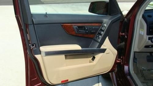 2010 Mercedes-Benz GLK350 4Matic Sport Utility 4-Door 3.5L, image 10