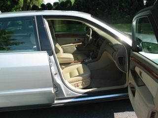 Audi a8l quattro metallic gray