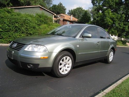 2003 vw passat gls low miles fully loaded super clean runs and drives perfect