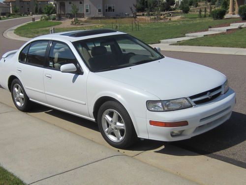 1997 nissan maxima se sedan 4-door 3.0l