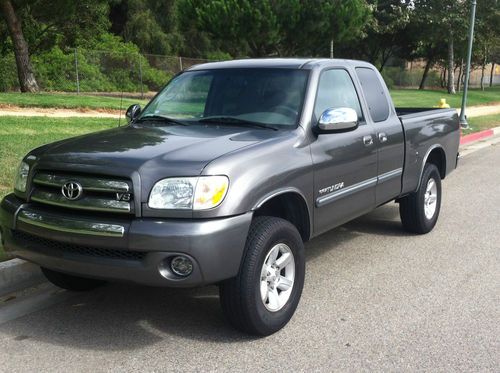 2005 toyota tundra access cab v8 4.7 automatic pick up truck