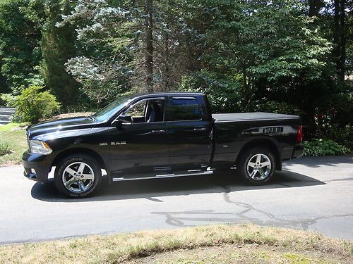 2010 dodge ram 1500 sport crew cab pickup 4-door 5.7l