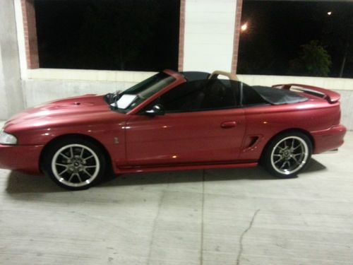 1996 ford mustang cobra convertible - laser red - clean!