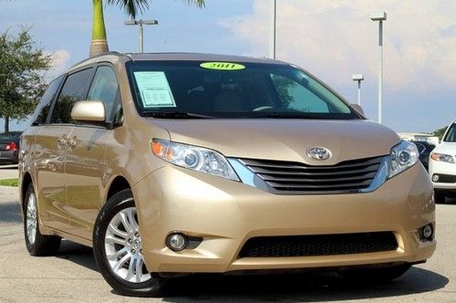 11 sienna xle, navigation, rear camera, loaded! free shipping! we finance!