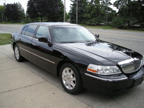 2007 lincoln town car executive l sedan 4-door 4.6l