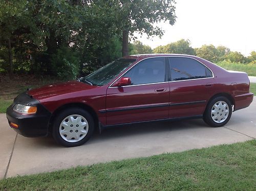 1997 honda accord lx sedan auto, 175k miles, runs and drives well, nice car