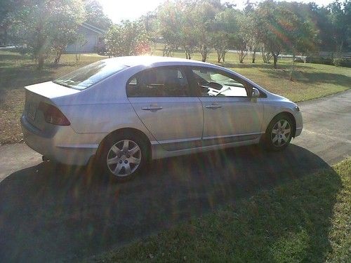 2006 honda civic lx sedan 4-door 1.8l