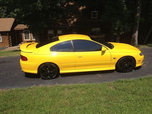 2005 pontiac gto yellow automatic