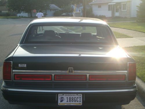 1996 Lincoln Town Car Signature Sedan 4-Door 4.6L, US $3,995.00, image 3