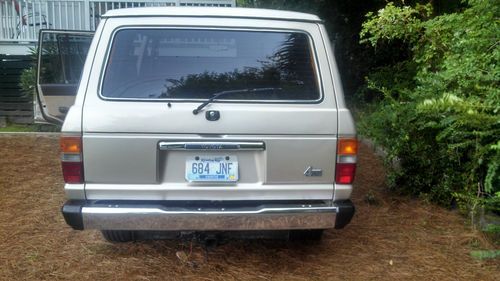 1989 Toyota Land Cruiser Base Sport Utility 4-Door 4.0L $16,500, image 3