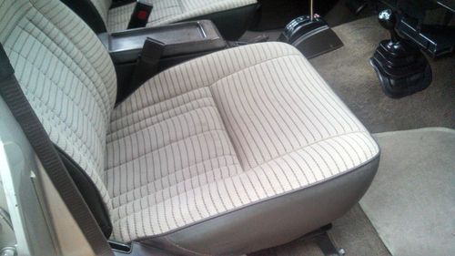 1989 Toyota Land Cruiser Base Sport Utility 4-Door 4.0L $16,500, image 11