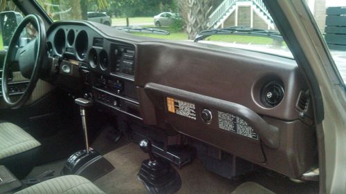 1989 Toyota Land Cruiser Base Sport Utility 4-Door 4.0L $16,500, image 14