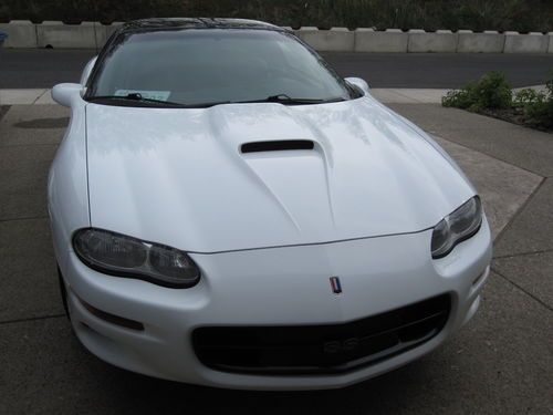 2001 chevrolet camaro ss arctic white leather t-tops 6-speed