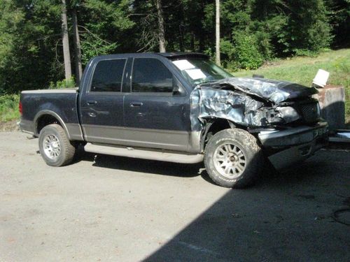 2001 ford f-150 king ranch 4wd  5.4l repairable rebuildable