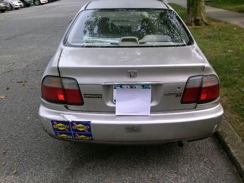 1997 honda accord se sedan 4-door 2.2l