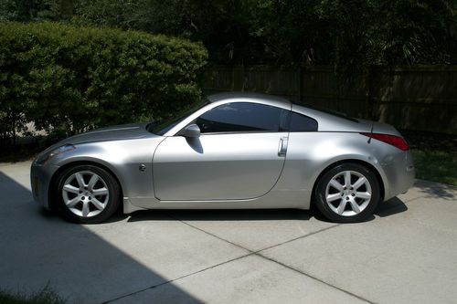 2005 nissan 350z base coupe 2-door 3.5l