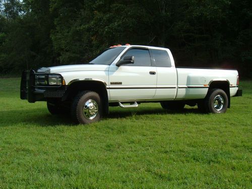 Very clean 4x4 club cab,12v cummins with a new rebuilt trany ready to tow.