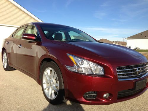 2010 nissan maxima