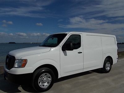 12 nissan nv 2500 hd cargo  - v8 engine - warranty - clean van