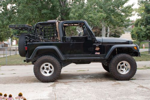 1998 Jeep Wrangler Sahara 2-Door 4.0L - One of a Kind! Project Crosstrainer!, image 2