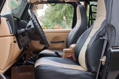 1998 Jeep Wrangler Sahara 2-Door 4.0L - One of a Kind! Project Crosstrainer!, image 13