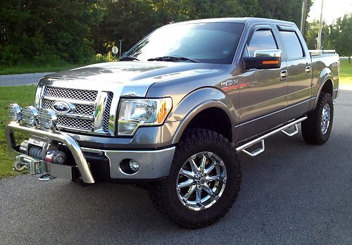 2011 ford f-150 lariat crew cab pickup 4-door 5.0l lifted tons of extras!