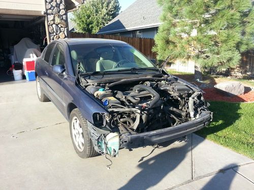 2002 volvo s60 awd sedan 4-door 2.4l salvage title or parts car