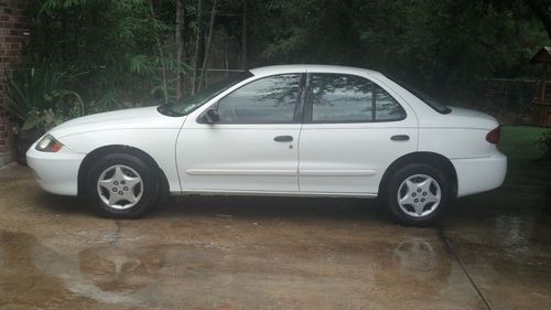 2003 chevrolet cavalier - no reserve ! ! !