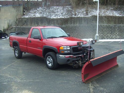 2004 gmc sierra 3500 one ton regular cab 4x4 pickup w/western ultra mount snow p