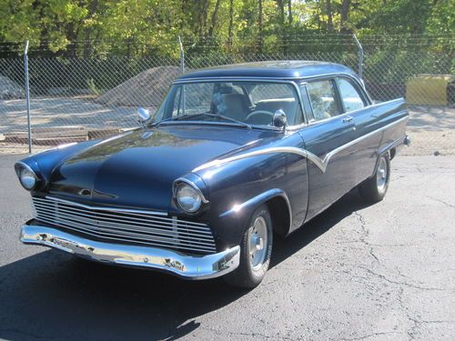 1955 ford fairlane 2 door hardtop classic car