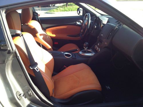 2011 Nissan 370Z Touring Coupe 2-Door 3.7L, image 2