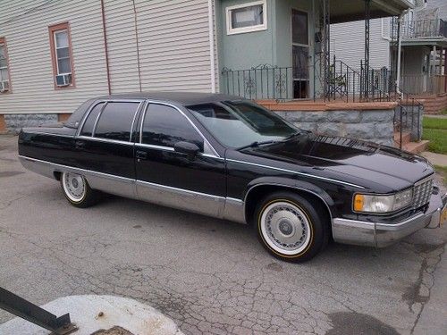 1994 cadillac fleetwood brougham sedan 4-door 5.7l