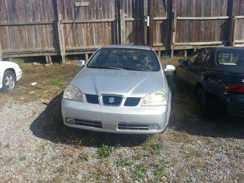 2004 suzuki forenza ex sedan 4-door 2.0l