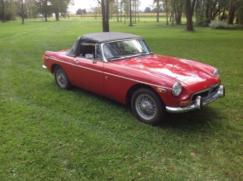 1972 mgb convertible