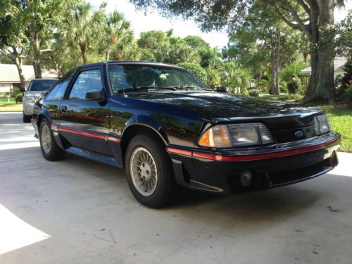 1987 ford mustang gt hatchback