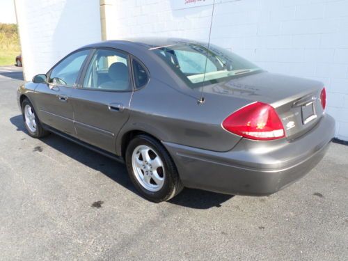 Nice 2005 Ford Taurus Se with 117k miles, image 7