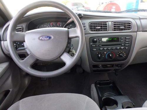 Nice 2005 Ford Taurus Se with 117k miles, image 15